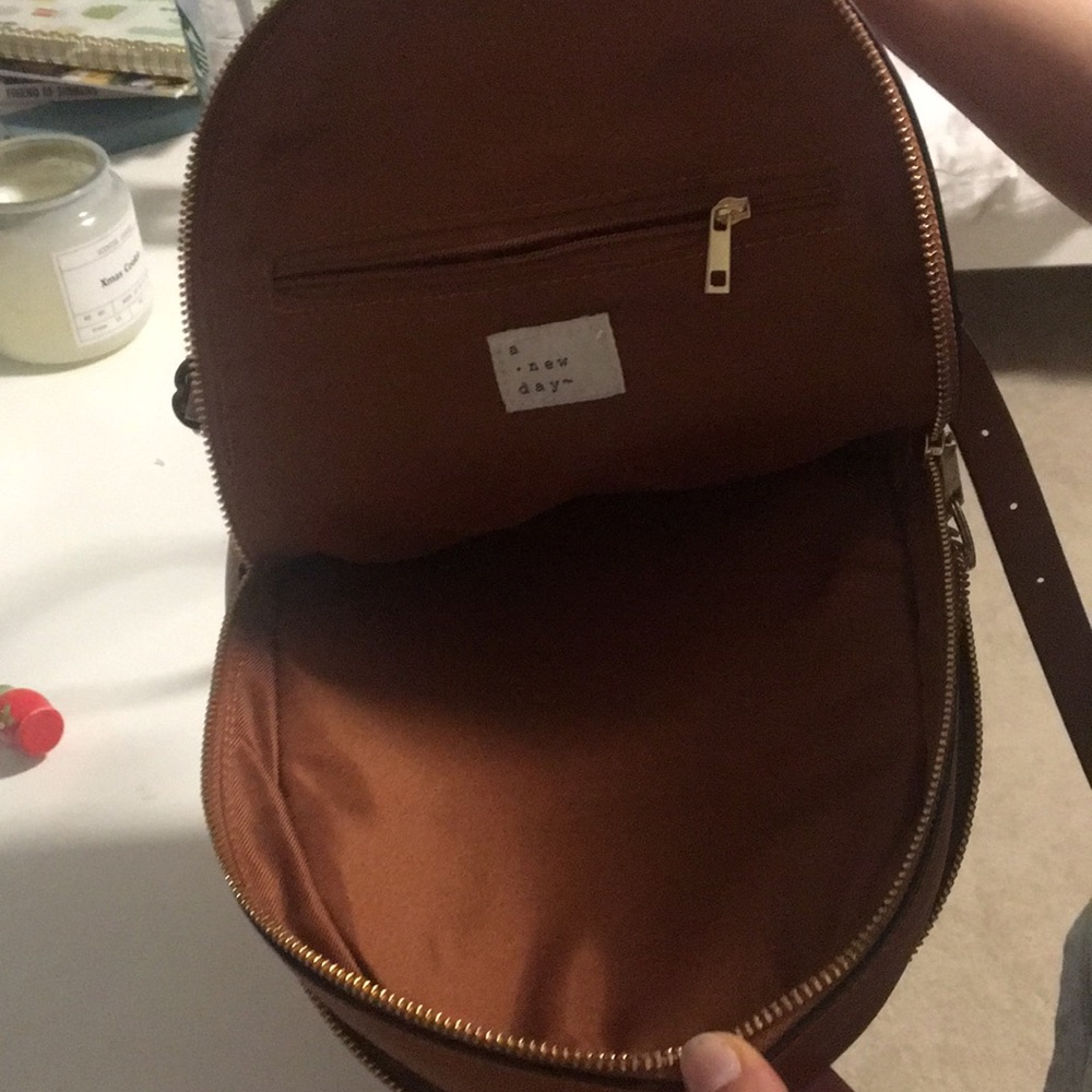Cute brown mini backpack - Picture 3 of 4